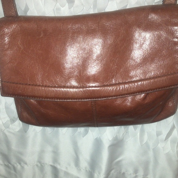 HOBO Handbags - HOBO crossbody purse